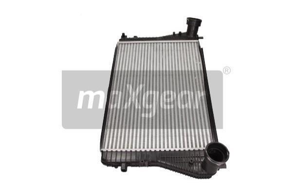 Chladič plniaceho vzduchu MAXGEAR (AC651074)
